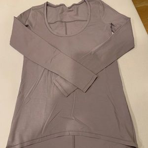Lululemon long sleeve tee
